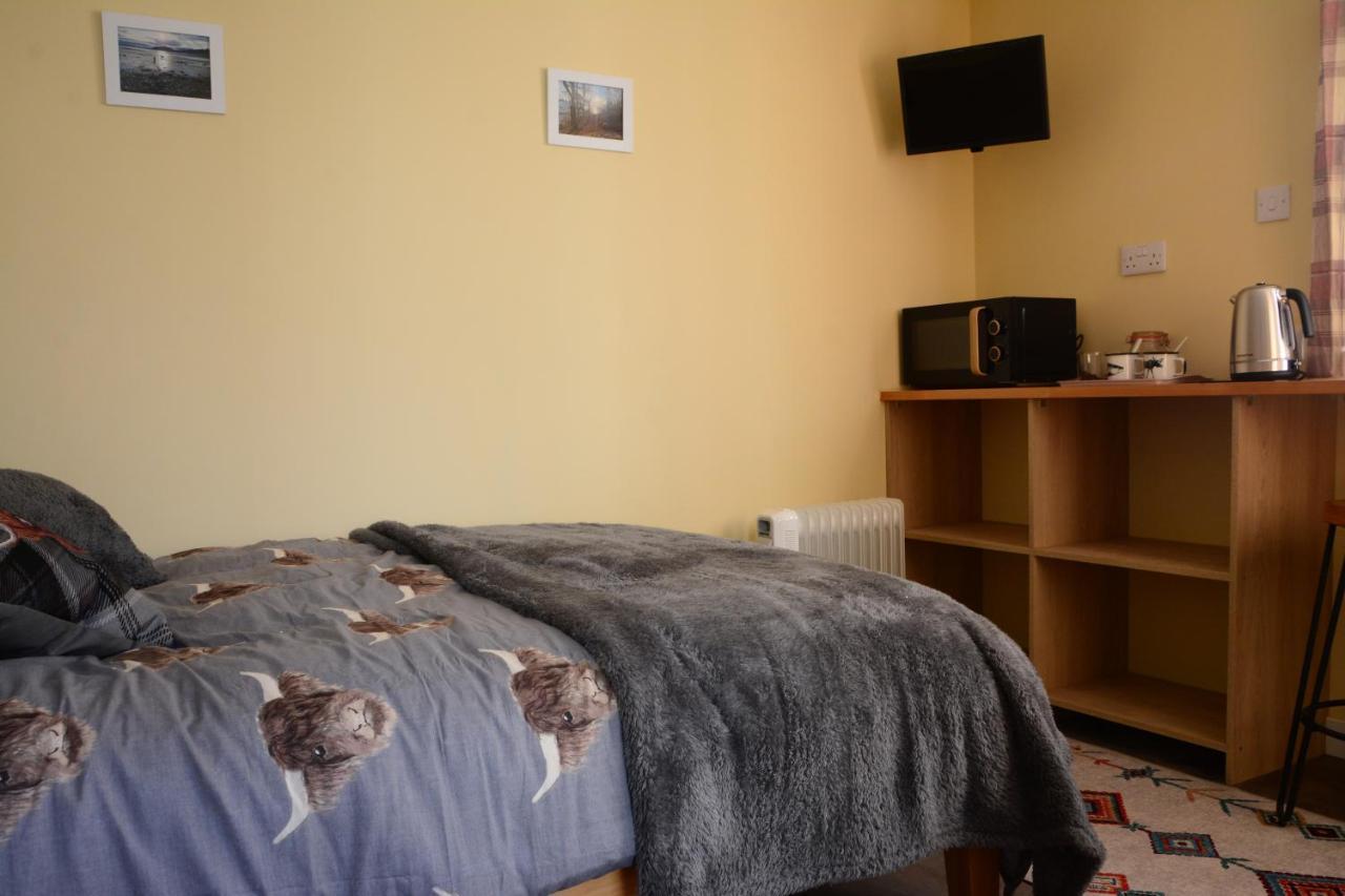 Room At The Back, 2 George Street Avoch エクステリア 写真